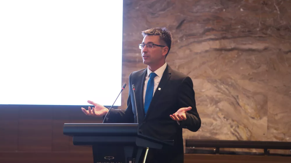 - Rok Pavlin, direktor Osrednje slovenske GZS,- 12.09.2024. Regijski izbor Gazele 2024 Osrednje slovenske regije v Hotelu Grand Plaza v ljublani. Gazele 2024.//FOTO: Bojan Velikonja