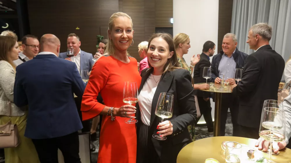 - Lidija Muha, Dnevnik,- Ur&scaron;ka Lov&scaron;in, Adecco.- 12.09.2024. Regijski izbor Gazele 2024 Osrednje slovenske regije v Hotelu Grand Plaza v ljublani. Gazele 2024.//FOTO: Bojan Velikonja