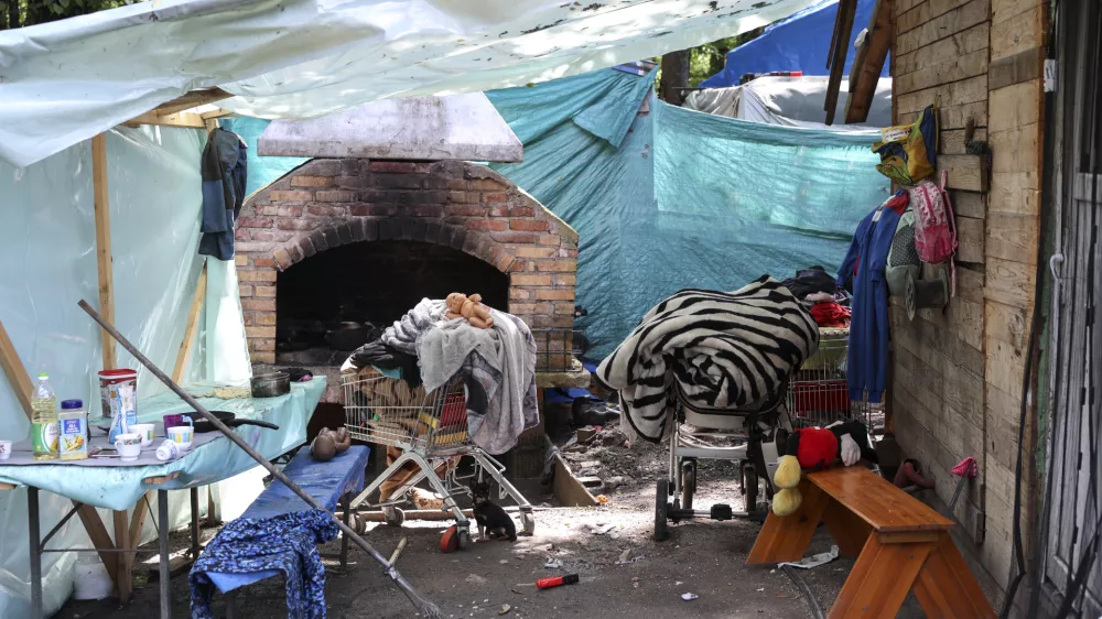 - 07.06.2023 &ndash; Romsko naselje Lepovče v občini Ribnica &ndash; romi - //FOTO: Jaka Gasar