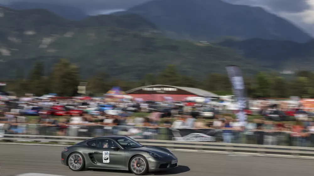 - 21.09.2024 - drag racing - dirkanje z avtomobili, letali&scaron;če Lesce //FOTO: Jaka Gasar