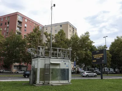 - 16.09.2024 - Arso merilna postaja čistega zraka na Celov&scaron;ki//FOTO: Jaka Gasar