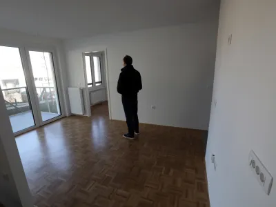 - 16.04.2021 &ndash; Gradnja stanovanjska soseska Novo Brdo nasproti Zelenega gaja v Ljubljani - Vič, vzhodno od nove povezovalne ceste Pot Rdečega križa ter med Cesto na Vrhovce in Cesto na Brdo//FOTO: Tomaž Skale 