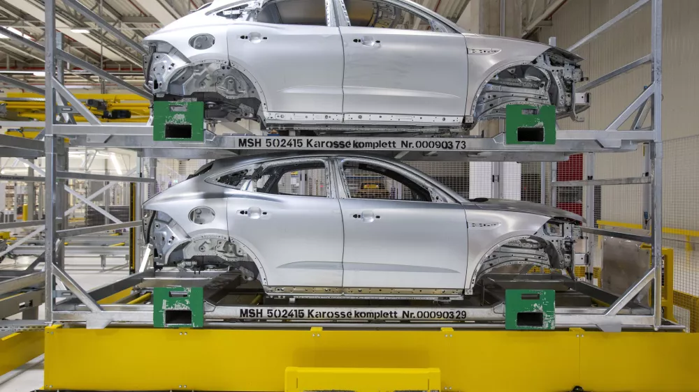 - 10.7.2019 - Slovesnost ob začetku proizvodnje v tovarni Magna Steyr v občini Hoče-SlivnicaFoto: Matjaž Ru&scaron;t