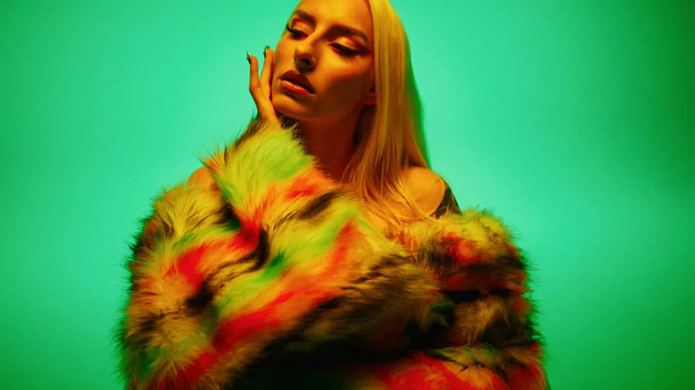 Vedno jo je zanimala tudi moda, rada se oblači drugače. / Foto: Ur&scaron;a Premik