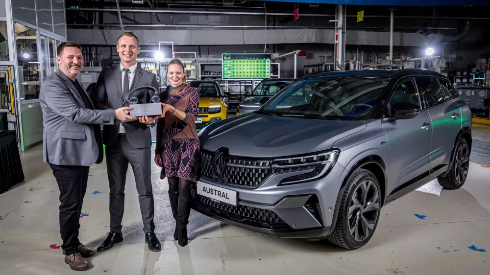 Renault austral bo eno leto nosil naziv slovenski avto leta. / Foto: Uro&scaron; Modlic