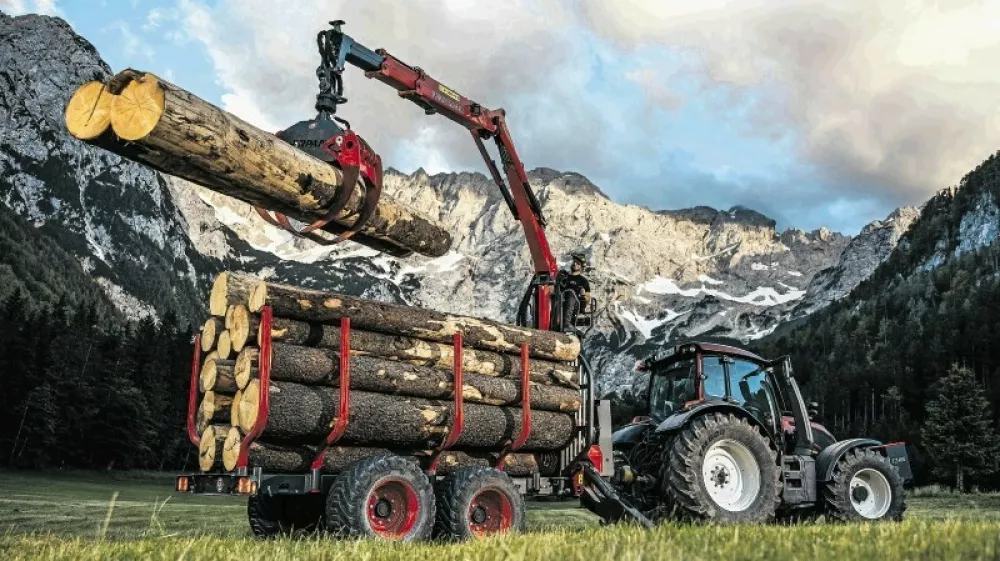 Gozdarske prikolice z dvigali olaj&scaron;ujejo delo tako profesionalnim kot tudi občasnim uporabnikom.