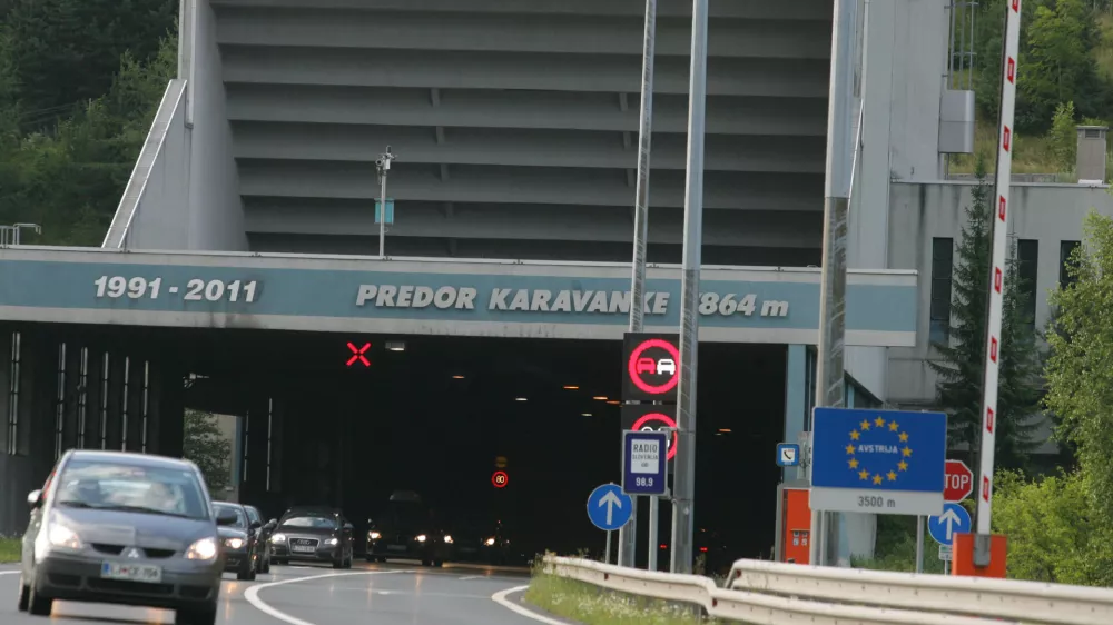 - predor Karavanke, pred jutri&scaron;njim protestom.  //FOTO: Luka Cjuha