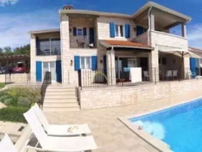 Nepremičnine - Hrva&scaron;ka