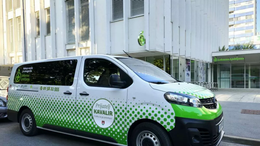 Ljubljanski potni&scaron;ki promet bo starej&scaron;im in ranljivim občanom na območju četrtne skupnosti Sostro vse dni v tednu omogočal prevoze s posebnim kombijem.
Foto: Ljubljanski potni&scaron;ki promet