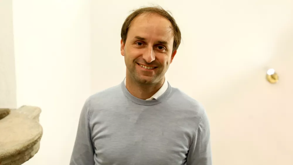 &nbsp;KOV - Anže Mrak, Caretronic - Andraž Krajnc, KNT Jure Kokalj1.10.2024 - 24. Slovenska GAZELA 2024 &ndash; regijski izbor najbolj&scaron;ih najhitreje rastočih podjetij &ndash; razglasitev Gazele Gorenjske regije.&nbsp;&nbsp;FOTO: Luka Cjuha