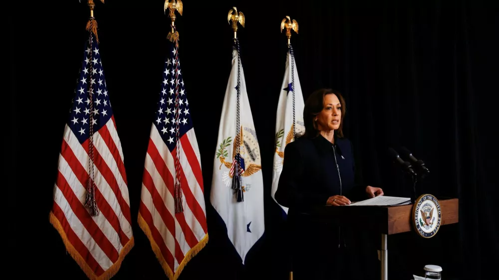 Democratic presidential nominee and U.S. Vice President Kamala Harris delivers remarks in support of Israel, during a visit to Josephine Butler Park Center in Washington, U.S., October 1, 2024. REUTERS/Evelyn Hockstein