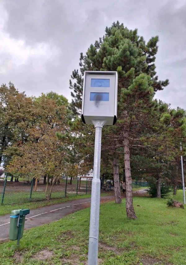 Po&scaron;kodovani radar. Foto: občina Domžale