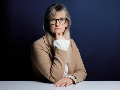 Danu&scaron;e &Scaron;tiglic naj ne bi preiskovali zaradi zadeve Možgan, ampak zaradi njenih preteklih domnevno spornih ravnanj v vlogi in&scaron;pektorice. Foto Luka Dakskobler/Mladina