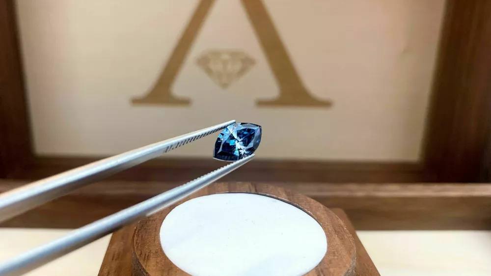 diamant iz pepela pokojnika, alternativni pogreb / Foto: Arhiv Podjetja Babaijć