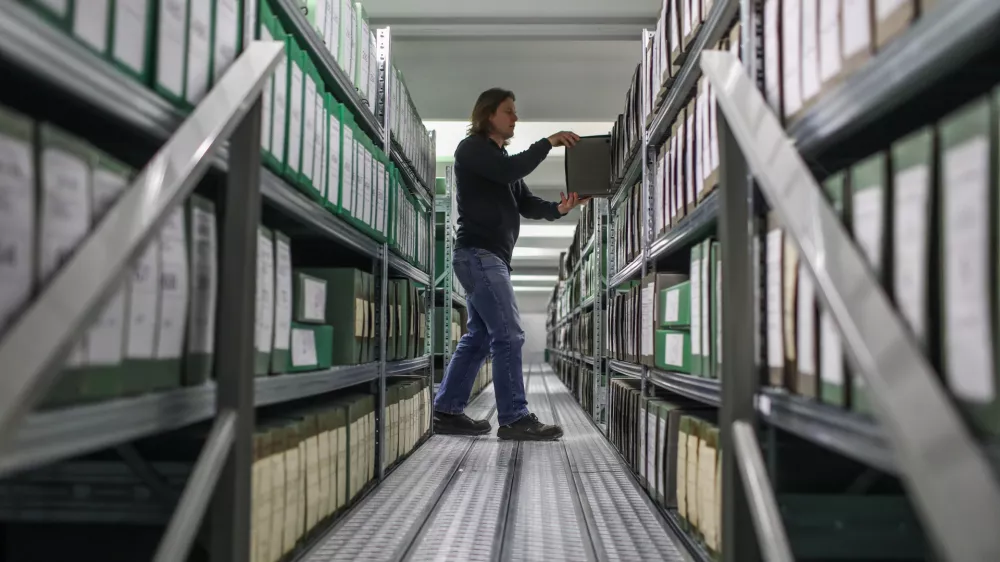 BTC &ndash; novi prostori Zgodovinskega arhiva Ljubljana- 13.04.2022 - Zgodovinski arhiv Ljubljana - selitev arhivskega gradiva iz prostorov mestne občine v BTC zaradi odpovedi najemne pogodbe  //FOTO: Bojan Velikonja