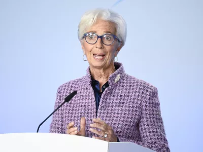 Ker podatki v zadnjih petih letih kažejo, da se inflacija uspe&scaron;no znižuje, smo lahko sprejeli odločitev o nadaljnjem znižanju obrestnih mer, je pojasnila predsednica ECB Christine Lagarde. Foto: Nik Erik Neubauer