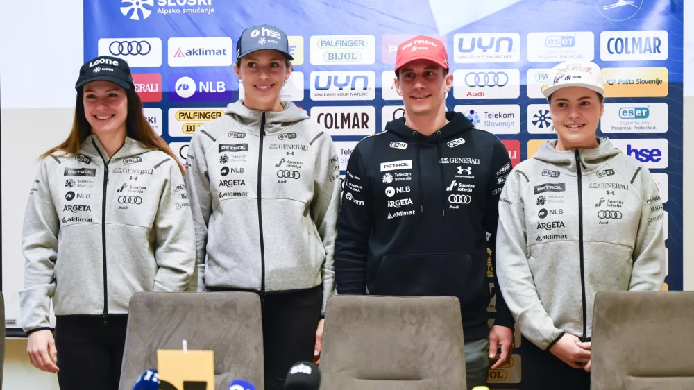 Andreja SlokarAna BucikŽan KranjecNeja Dvornik21.10. 2024 Novinarska konference Smučarske zveze Slovenije pred začetkom sezone svetovnega pokala v S&ouml;ldnuFOTO: Nik Erik Neubauer