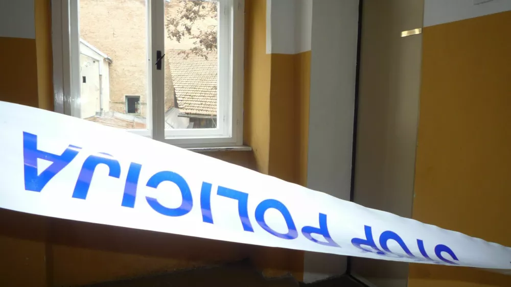 stopni&scaron;če v hi&scaron;i na Vodnikovem trgu 4 v Mariboru, kjer je bila umorjena 55-letna Branka Strelec