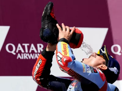 &Scaron;panec Marc Marquez se je v Avstraliji veselil zmage v razredu moto, a nima možnosti, da bi postal svetovni prvak. Foto: Reuters