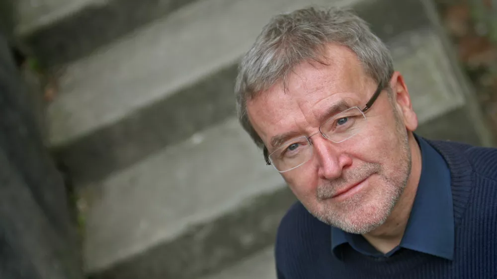 Dr. Du&scaron;an Keber, dr. med., nekdanji zdravstveni minister -, /FOTO: Luka CjuhaOPOMBA: ZA OBJAVO V PRILOGI &ndash; DNEVNIKOV OBJEKTIV - INTERVJU