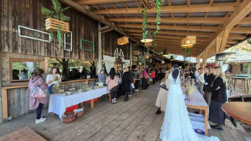 Na srečanju v Ljubljani se je predstavilo &scaron;tirinajst podjetnic, ki so razstavljale svoje izdelke. F Spirit Slovenija