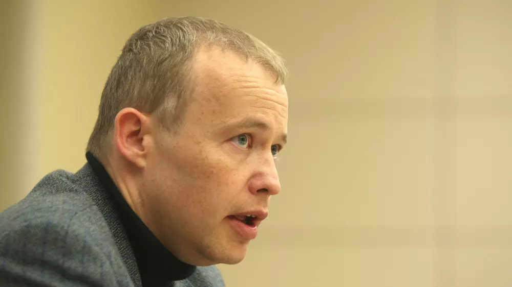 predsednik NS dr. Matej Lahovnik podal izjavo v zvezi s postopkom izbora novega predsednika uprave Mercatorja     Nadzorni svet druĹľbe Mercator 2012 - seja na kateri so dogovorili postopek za izbiro novega predsednika uprave druĹľbe    //FOTO: Jaka Gasar / Foto: Jaka Gasar