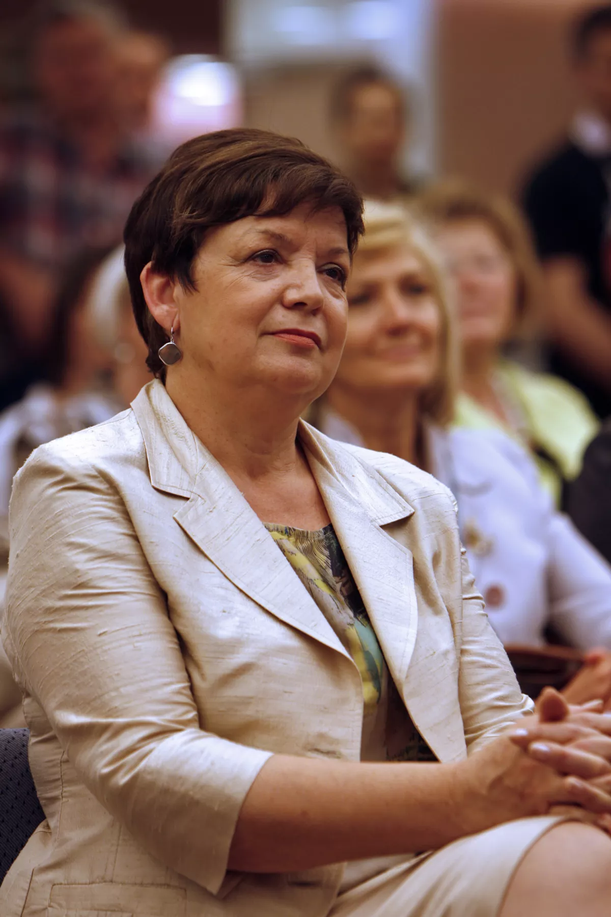 Darinka Klemenc, dipl. med.ses. - predsednica Zbornice zdravstvene in babi&scaron;ke nege Slovenije &ndash; Zveza strokovnih dru&scaron;tev medicinskih sester, babic in zdravstvenih tehnikov Slovenije//FOTO: Tomaž SkaleOPOMBA: ZA OBJAVO V PRILOGI &ndash; DNEVNIKOV OBJEKTIV - INTERVJU 2012