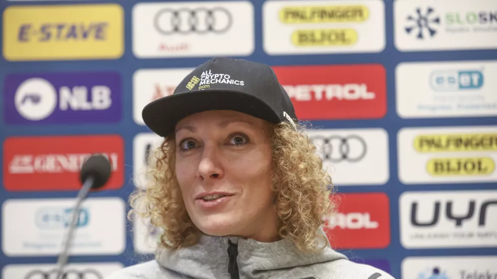 Ilka &Scaron;tuhec29.10.2024 - novinarska konferenca alpske smučarke Ilke &Scaron;tuhec po prihodu iz dvomesečnih priprav v Južni Ameriki ter pred zaključnim pripravljalnim delom in začetkom sezone, sodeloval bo tudi trener Ale&scaron; GorzaFOTO: LUka Cjuha