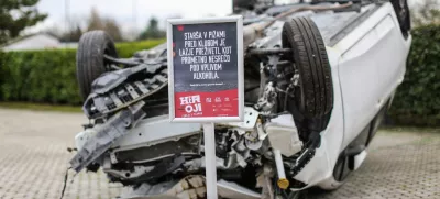 simbolična fotografija, prometna varnost, vožnja pod vpivom alkohola - prometna nesreča - 27.11.2018 - novinarska konferenca s predstavitvijo rezultatov vseslovenske iniciative za manj voženj mladih pod vplivom alkohola Heroji furajo v pižamah; //FOTO: Bojan Velikonja