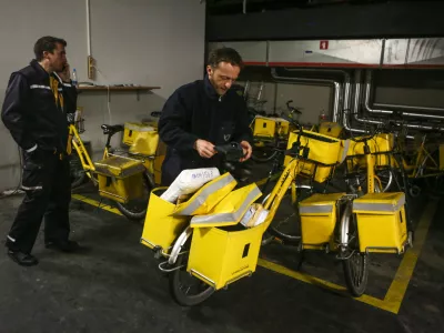 - 13.04.2018 - Tomaž Osolnik, po&scaron;tar - pismono&scaron;a na kolesu &ndash; Po&scaron;ta  //FOTO: Luka Cjuha.