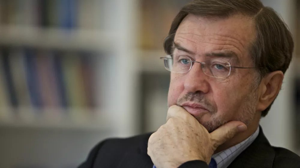 Lojze Peterle, evropski poslanec NSi //FOTO: Jaka AdamičOPOMBA: ZA OBJAVO V PRILOGI &ndash; DNEVNIKOV OBJEKTIV - INTERVJU