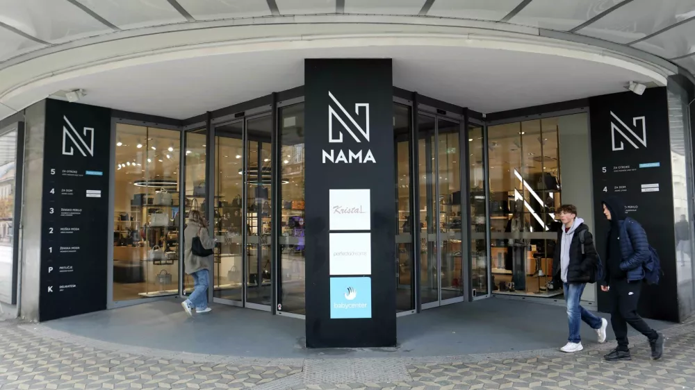 04.11.2024 - tgovina NAMAFoto: Tomaž Skale