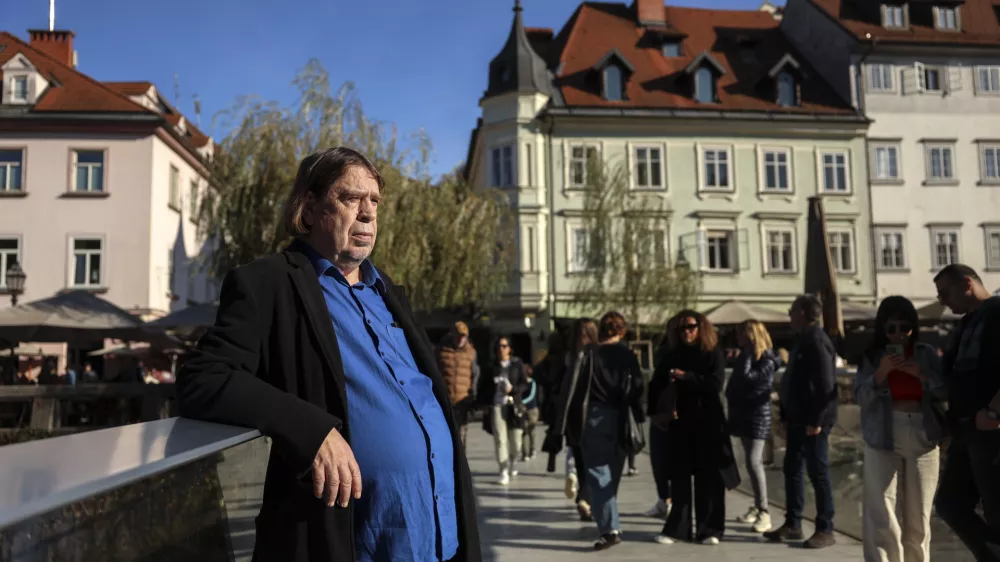 - 02.11.2024 - pisatelj Milan Kleč//FOTO: Jaka GasarOPOMBA: ZA OBJEKTIV - INTERVJU