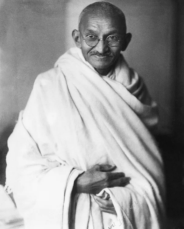 Indian statesman and activist Mohandas Karamchand Gandhi (1869 - 1948), circa 1940. (Photo by Dinodia Photos/Getty Images) / Foto: Dinodia Photos