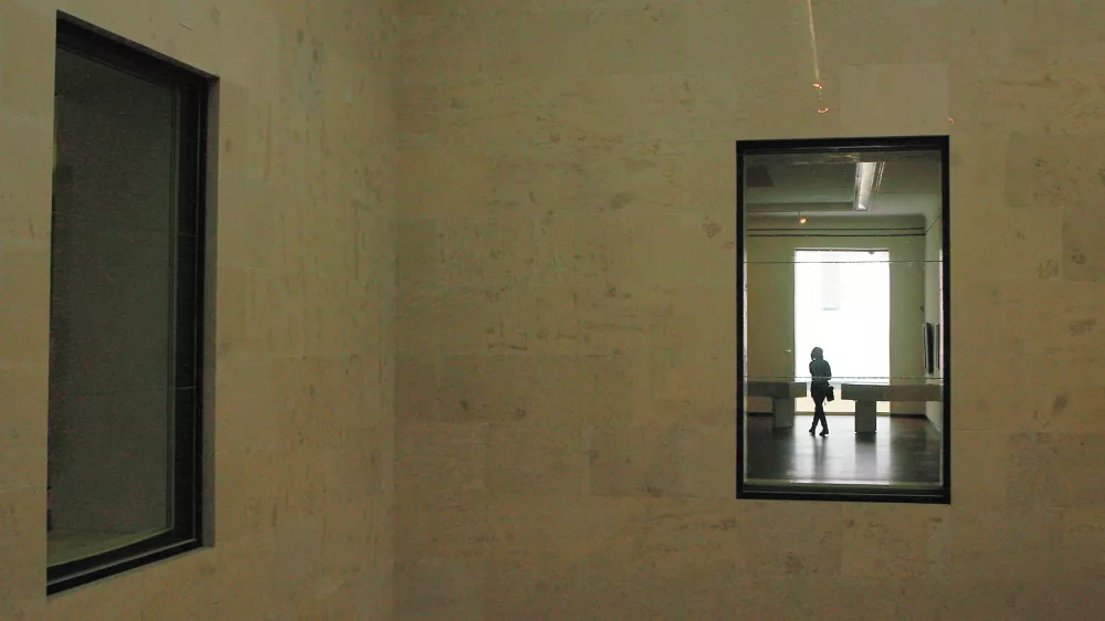 Ilustrativna fotografija, Praga, Leopoldov muzej, osamljenost, depresija, kultura//FOTO: Bojan Velikonja