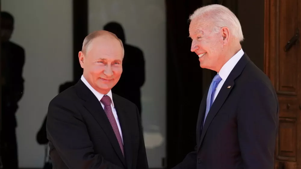 U.S. President Joe Biden and Russia's President Vladimir Putin shake hands as they arrive for the U.S.-Russia summit at Villa La Grange in Geneva, Switzerland, June 16, 2021. REUTERS/Kevin Lamarque
