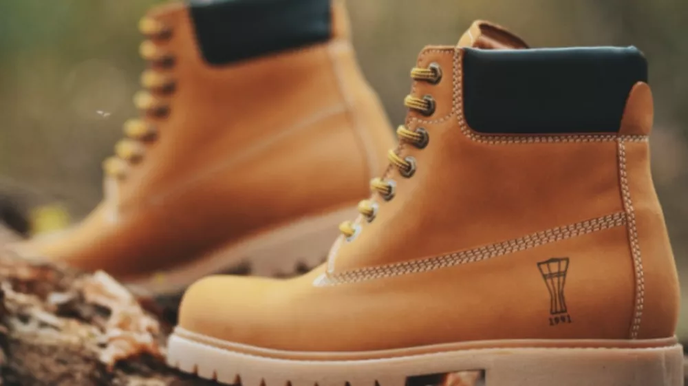 Rumene &scaron;kornje zenge znamke Borovo krasi žig vukovarskega Vodnega stolpa, njihova vrednost pa je 88 evrov. F Borovo