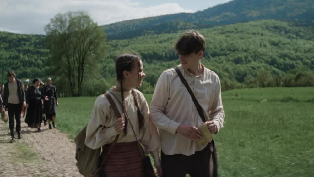 Proslava je filmska priredba istoimenskega romana Damirja Karaka&scaron;a, v kateri se prepletajo čudoviti posnetki narave in člove&scaron;ka surovost. Foto: Liffe