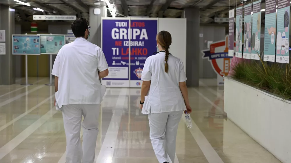 Gripa - 09.01.2024 &ndash; opozorilna stavka zdravnikov in zobozdravnikov - zdravniki in zobozdravniki zaradi neuresničenih zavez vlade iz že sklenjenih sporazumov opozorilno stavkali. protest //FOTO: Nik Erik Neubauer / Foto: Nik Erik Neubauer