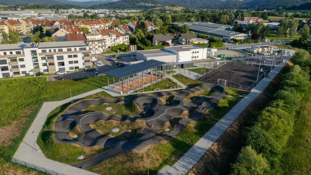 &Scaron;portni park GrosupljeF Občina Grosuplje