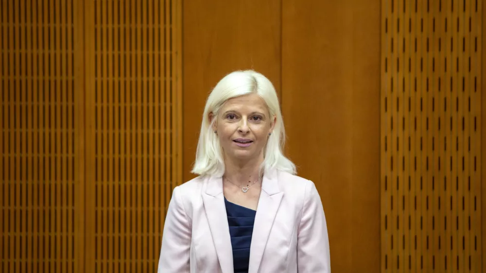 Ksenija Klampfer, kandidatka za ministrico za delo, družino, socialne zadeve in enake možnost - 06.09.2018 - Odbor DZ za delo, družino, socialne zadeve in invalide - predstavitev Ksenije Klampfer, kandidatke za ministrico za delo, družino, socialne zadeve in enake možnost - zasli&scaron;anje ministrskih kandidatov za vlado Marjana &Scaron;arca - //FOTO: Matjaž Ru&scaron;t