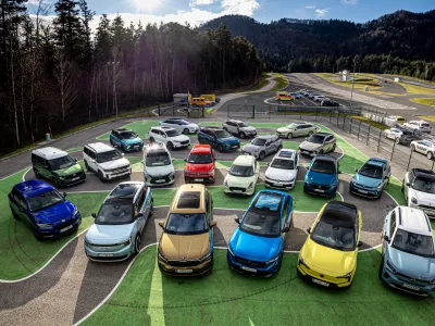 Na &scaron;ir&scaron;em seznamu kandidatov za avto leta 2025 je bilo 24 avtomobilov. / Foto: Uro&scaron; Modlic