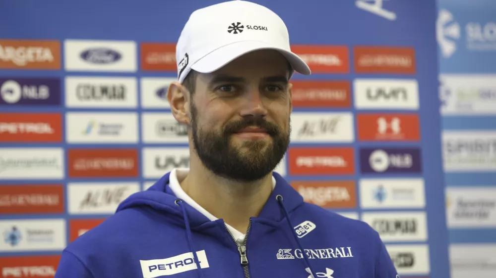 Bo&scaron;tjan Kline:&nbsp;&raquo;Imamo strokovnjake, ki so nadarjene alpske smučarje sposobni pravilno usmerjati. Imamo pa tudi tak&scaron;ne, ki ves čas i&scaron;čejo izgovore in se primerjajo z najrazvitej&scaron;imi državami.&laquo;