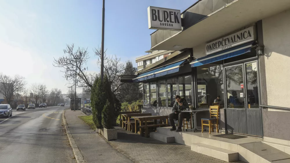 Burek Savska02.12.2024 - Savska cesta in &Scaron;martinska cesta - območje gradnje novega rondoja FOTO: LUKA CJUHA