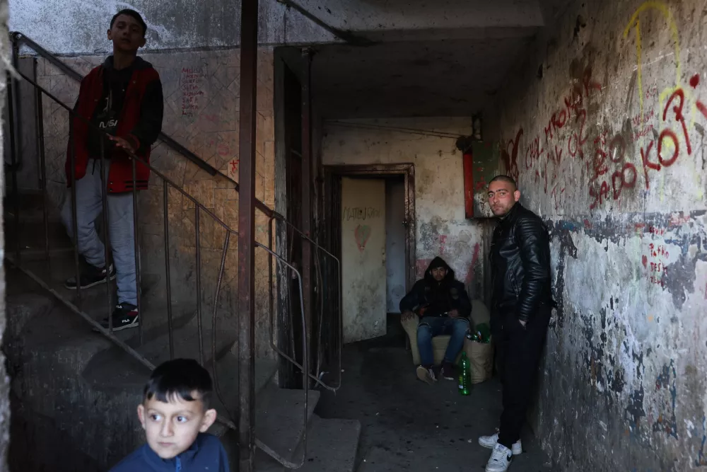 - februar 2024 - Lunik IX, romsko naselje, kjer živijo najsiroma&scaron;nej&scaron;i ljudje. Ko&scaron;ice, Slova&scaron;ka- romi, cigani, rev&scaron;čina, siroma&scaron;tvo, geto //FOTO: Jaka GasarOPOMBA: ZA OBJEKTIV - REPORTAŽA