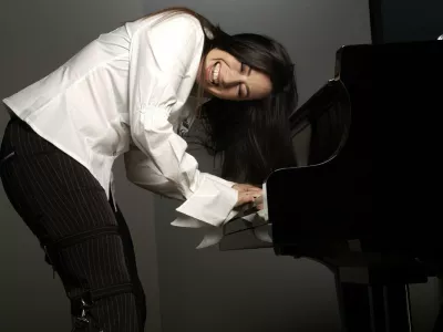 Newyor&scaron;ki pianistki Rachel Z je takoj na začetku kariere uspel veliki met.