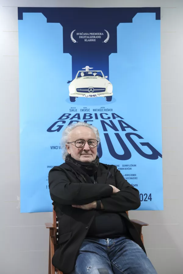 - 11.12.2024 - Peter Bratu&scaron;a, režiser in scenarist//FOTO: Jaka GasarOPOMBA: ZA OBJEKTIV - INTERVJU