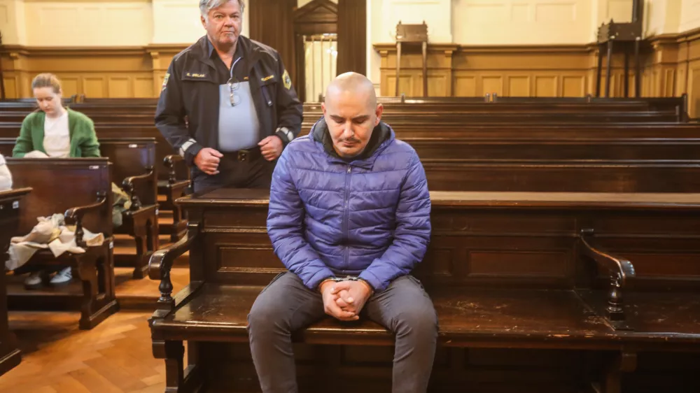 - Ale&scaron; Kro&scaron;elj,- 25.09.2024. - Sojenje Ale&scaron;u Kro&scaron;lju za uboj lastne mame. //FOTO: Bojan Velikonja