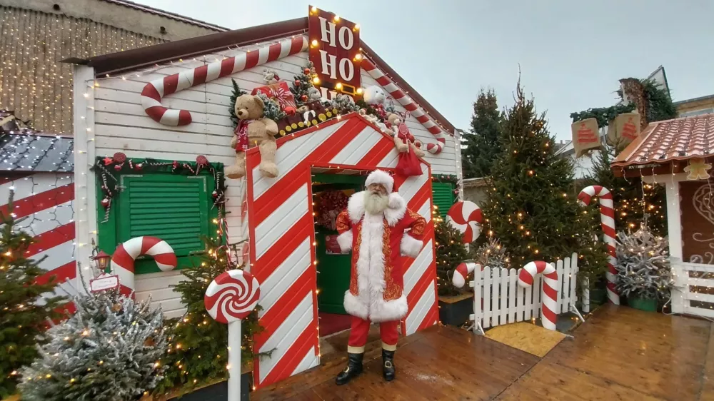 Zagotovo eden najbolj&scaron;ih n najbolj avtentičnih Božičkov, ki verjame, da so vsi otroci pridni. 