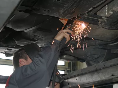 popravilo izpu&scaron;ne cevi